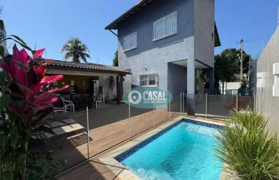 Casa em itaipu com 03 quartos, piscina e churrasqueira!