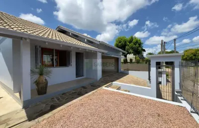 Casa com quiosque à venda em encosta do sol, estância velha