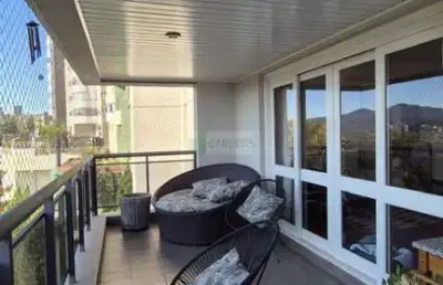 Apartamento 1 por andar com vista 360 graus, ótima ventilação e luz solar