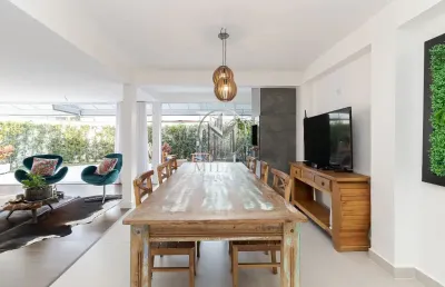 Casa em condomínio fechado com 4 quartos à venda na Rua Professor João Falarz, 479, Campo Comprido, Curitiba