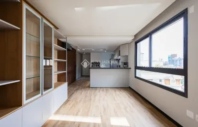 Lindo apartamento 2 suítes, semi mobiliado, próximo do parcão