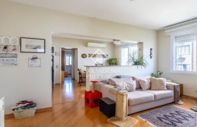 Apartamento diferenciado no bairro santana, 2 dormitórios, 2 banheiros, vaga coberta e escriturada!