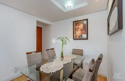 Amplo apartamento de 3 dormitórios com suíte e churrasqueira no bairro lindóia!