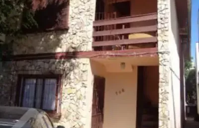 Casa com 3 quartos à venda na Rua Guilherme Alves, 705, Partenon, Porto Alegre