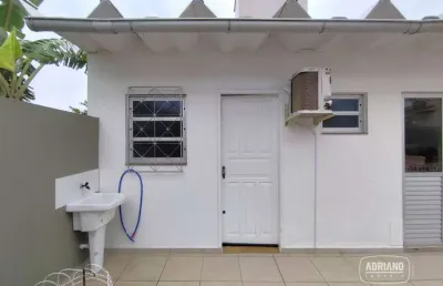 Kitnet com 1 dormitório para alugar, 13 m² por r$ 1.400,00/mês - capoeiras - florianópolis/sc