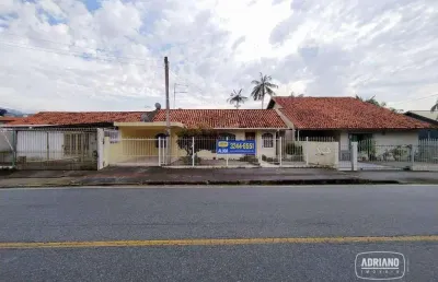 Casa com 2 dormitórios para alugar, 200 m² por r$ 3.251,27/mês - serraria - são josé/sc