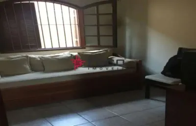 Casa / 05 dormitórios, sendo 2 suítes / edícula / área gourmet / santana / 280 m² de terreno / 230 m² de área construída / são josé dos campos