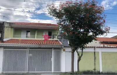 Sobrado 4 quartos 1 suíte à venda no jardim das indústrias