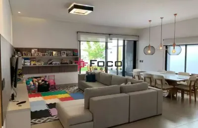 Casa térrea com 3 quartos à venda no bairro urbanova