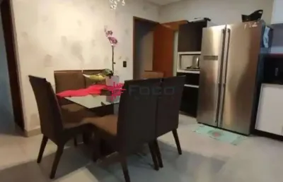 Casa  /  santa paula   / 03 dormitórios / 01 suíte / 140m²te / 85m²ac / são josé dos campos