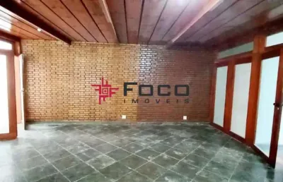 Casa comercial térrea de esquina com 3 entradas / jd. esplanada / 14 salas / 292m² / são josé dos campos