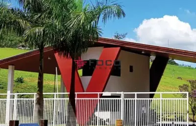 Terreno no condomínio village parahybuna , em paraibuna, rodovia dos tamoios km 45.
