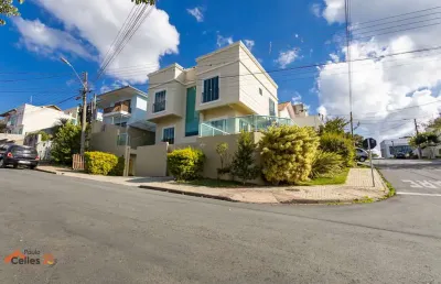 Casa com 4 quartos para alugar na Rua Frei Constantino Gozzo, 315, Vista Alegre, Curitiba