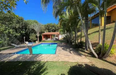 Fazendinha - 4d/2s térrea privativa. natureza, gourmet, piscina e vista!