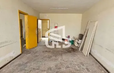 Sala comercial para locacao na rua libero badaro – ideal para advogados, proxima ao metro da se