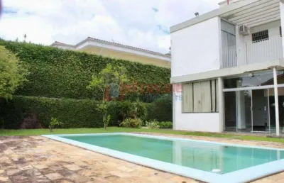 Sobrado com 5 quartos, centro, jacareí - r$ 990 mil, cod: 14526