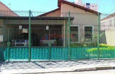 Casa com 3 quartos, centro, jacareí - r$ 645 mil, cod: 2832