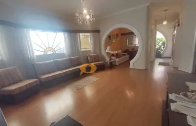 Casa térrea com 03 dormitórios e 02 vagas - cambuci