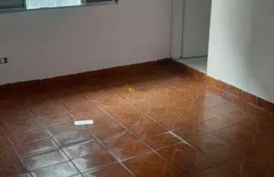 Casa com 2 quartos para alugar na Vila Brasilina, São Paulo 