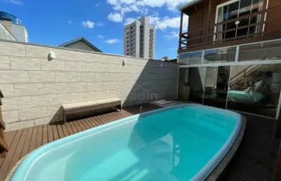 Casa 04 dormitórios, averbada, quadra mar, centro, r$950.000,00, navegantes!