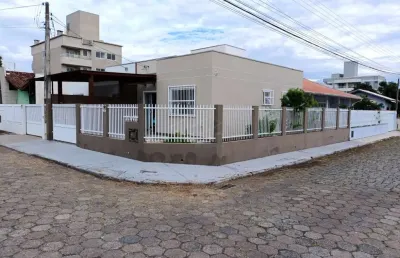 Casa 02 dormitorios, r$485.000,00 no gravatá em navegantes