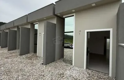 Casa geminada 02 suítes bairro nossa senhora de fátima - penha/sc
