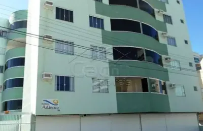 Apartamento quadra mar r$665.000,00 - alugar, r$ 2.650,00 - bairro gravatá navegantes/sc