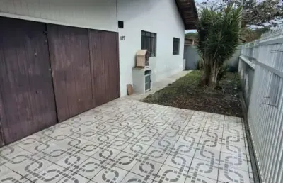 Casa  para alugar, r$ 2.950,00 bairro meia praia navegantes/sc.