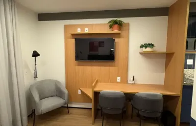 Studio totalmente mobiliado pronto para morar. primeira locação.