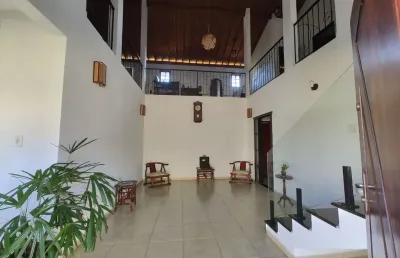 Sobrado à venda de 237m² | 05 dormitórios, sendo 02 suítes e 06 vagas de garagem | jardim alvorada - são josé dos campos |