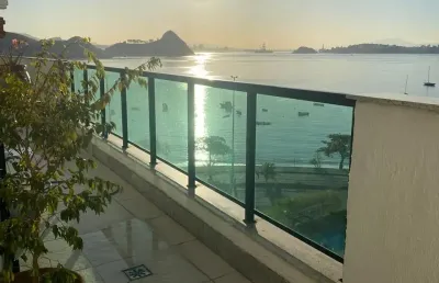 Cobertura à venda em charitas – vista total para o mar!