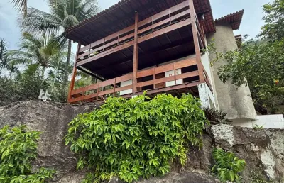 Casa à venda em itaipu – 197m² construídos em amplo terreno de 960m²