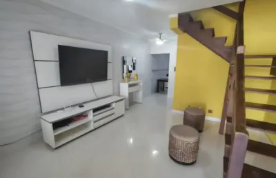 Sobrado com 2 dormitórios sendo 1 suite excelente acabamento