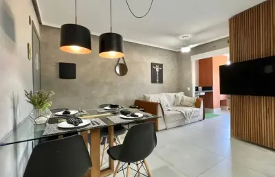 Apartamento com 3 dormitórios sendo 2 vagas de garagem a 200 metros praia