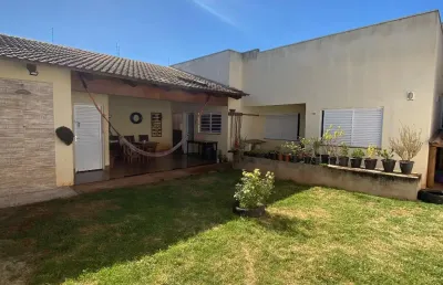 Casa com 3 quartos à venda na Rua PS 2, 64, Residencial Portal do Sol - 1ª Etapa, Jataí