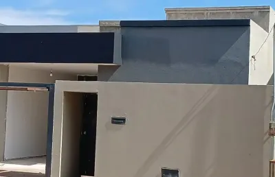 Casa com 2 quartos à venda na Avenida dos Rodoviários, 5, Setor Brasília, Jataí