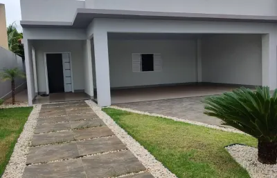 Casa com 4 quartos à venda na Rua JK, 5, Divino Espírito Santo, Jataí