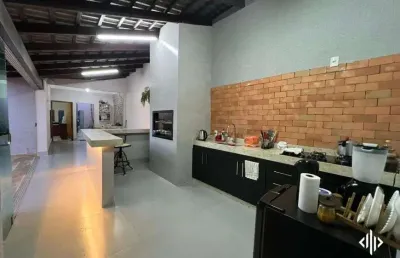 Casa com 3 quartos à venda na Rua S-070, 12, Anápolis City, Anápolis