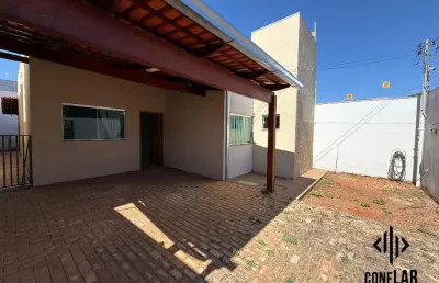 Casa com 3 quartos à venda na Avenida dos Pirineus, 12, Parque dos Pirineus, Anápolis