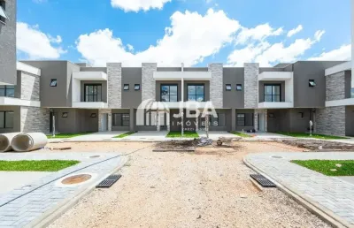 Casa em condomínio fechado com 3 quartos à venda na Rua Presidente Wilson, Uberaba, Curitiba
