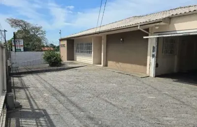 Casa com 3 quartos para alugar no ponta de baixo, são josé  por r$ 8.100