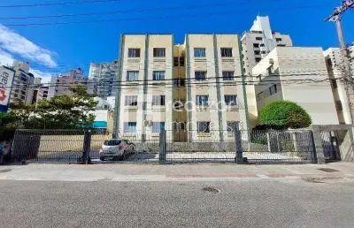 Apartamento com 2 quartos para alugar no centro, florianópolis  por r$ 3.000
