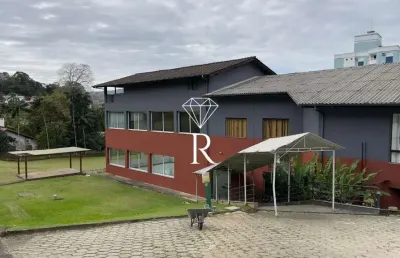 Sala comercial para alugar no carvoeira, florianópolis  por r$ 22.000