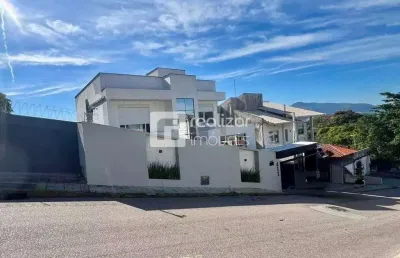 Casa com 4 quartos para alugar no estreito, florianópolis  por r$ 16.000