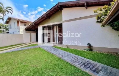 Casa com 3 quartos para alugar no ingleses do rio vermelho, florianópolis  por r$ 7.000