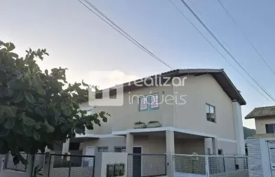 Casa com 3 quartos para alugar no são joão do rio vermelho, florianópolis  por r$ 3.600