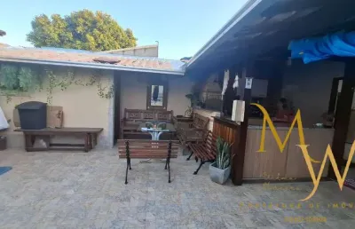Casa ampla e confortável em condomínio, em aquarius cabo frio