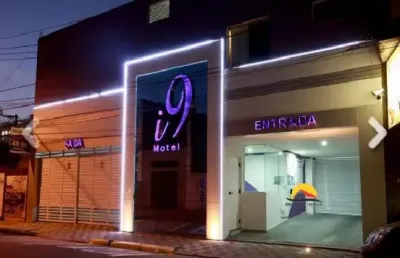 Prédio com 29 salas para alugar na Rua Bittencourt, 215, Vila Nova, Santos