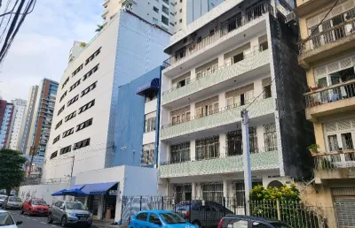 Apartamento na 8 de dezembro, com dois quartos, duas salas, dois banheiros, na graça.