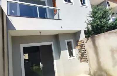 Casa com 2 quartos à venda no Castelândia, Serra 